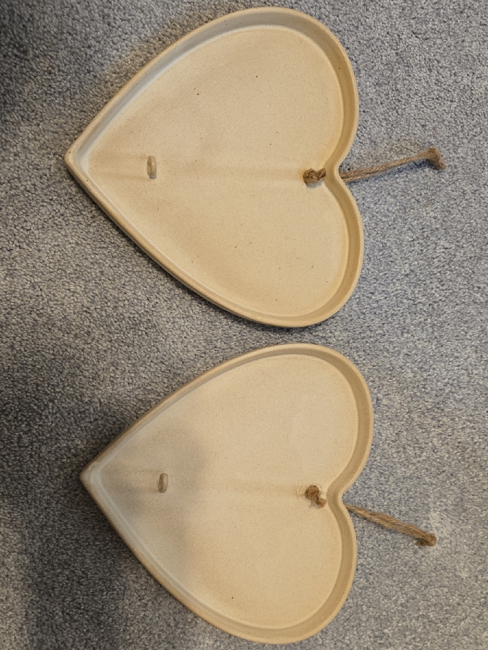 Ceramic Heart Hanging Trays - Beige